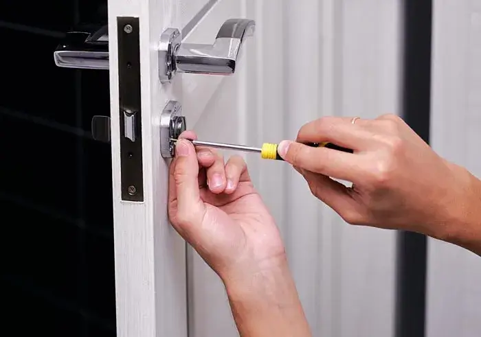 New-Lock-Installation